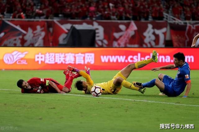CBA总决赛G4-浙江广厦击败上海 胡金秋奋力防守